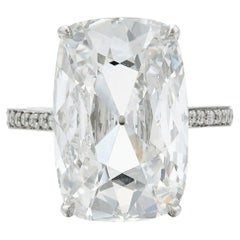 10 Carat Cushion Statement Brilliant White VS 14K   Iconic Presence Diamond Ring