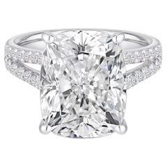 10 Carat Cushion Statement Brilliant White VVS 14K Gold Precision-Cut Radiance