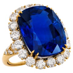 10 Carat Cushion Statement Royal Blue Sapphire 14K Gold Grand Palais Radiance
