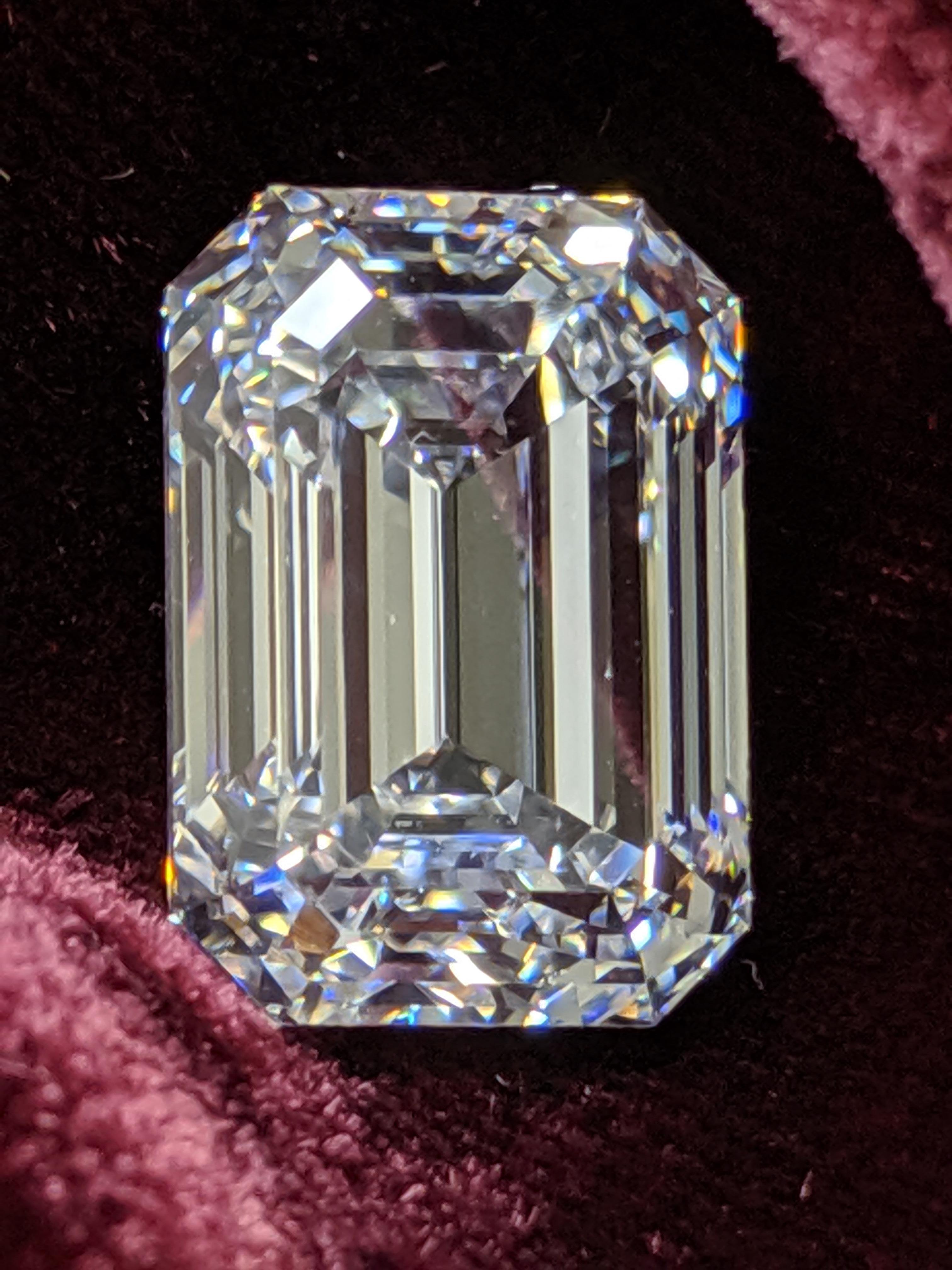 This  top collector quality  10 carat D Flawless Emerald Cut GIA graded diamond is perfect for your next spectacular ring.  Priced and delivered in a handmade solitaire ring (primary 10 carat Emerald Cut picture is stock) or unmounted (as seen in