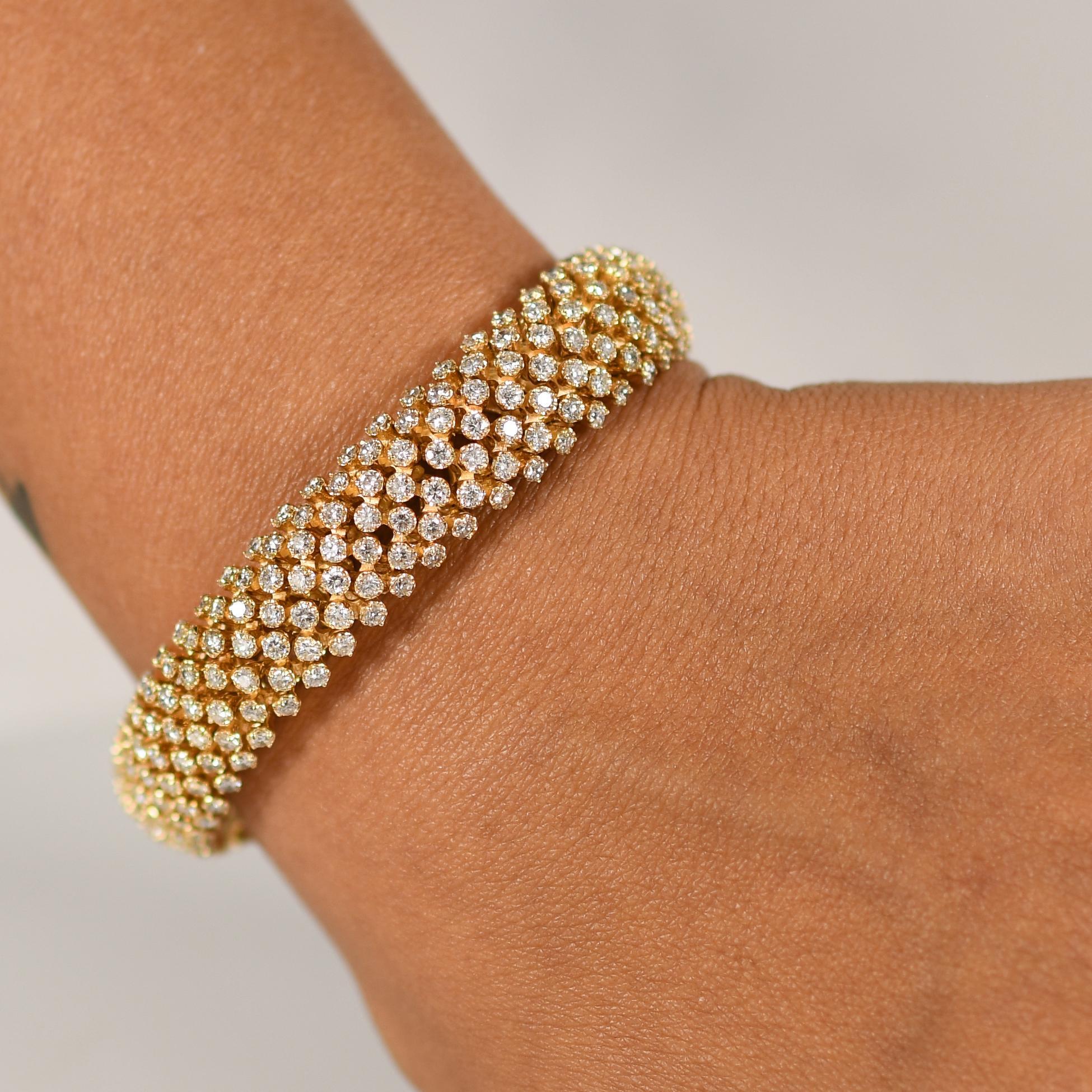 Flexibles Gliederarmband aus 14 Karat Gelbgold mit 10 Karat Diamanten Bombe Damen