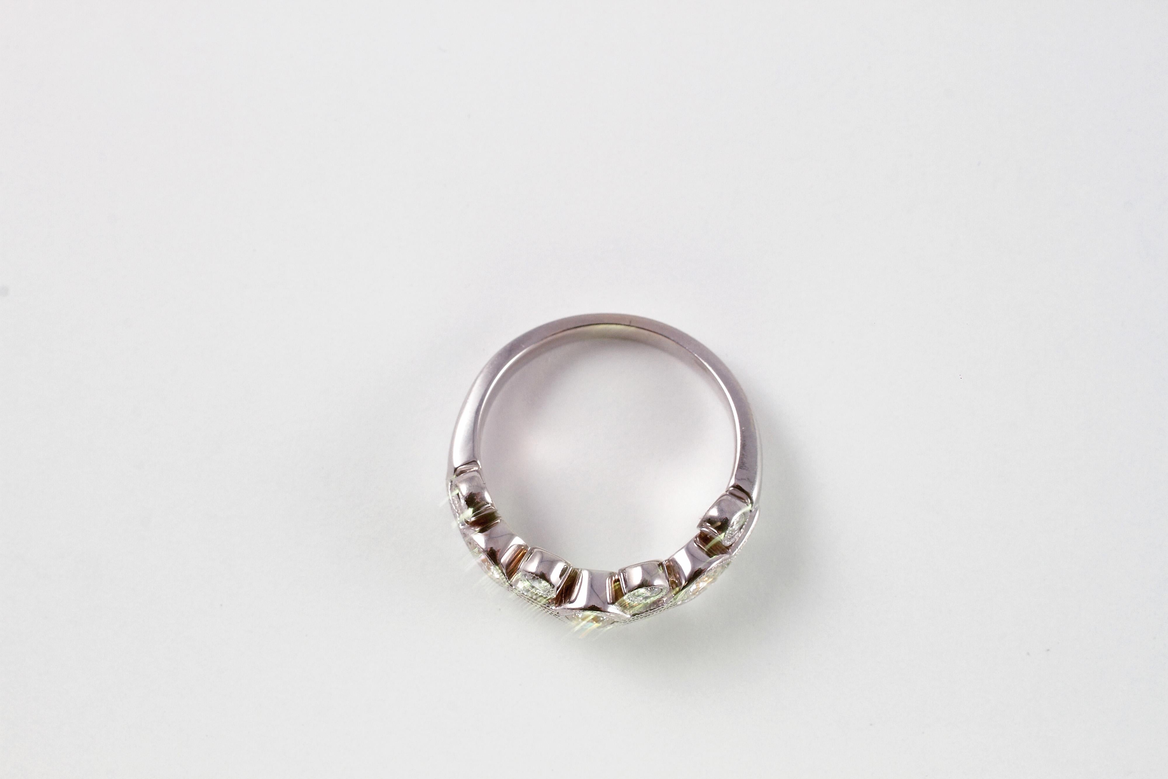 1.0 Carat Diamond Ring 18 Karat White Gold Damen