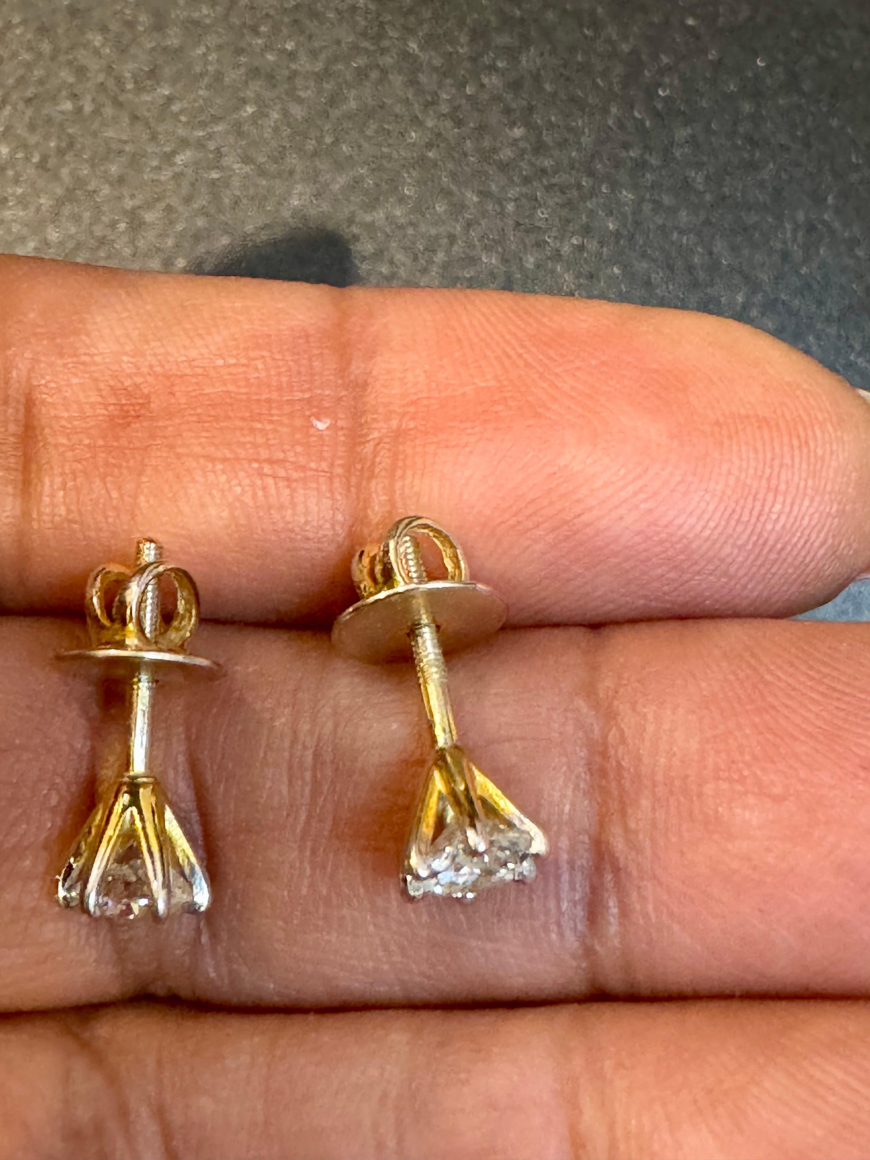 Clous d'oreilles solitaires à 6 griffes en or jaune 14 carats avec diamants de 1,0 carat en vente 5