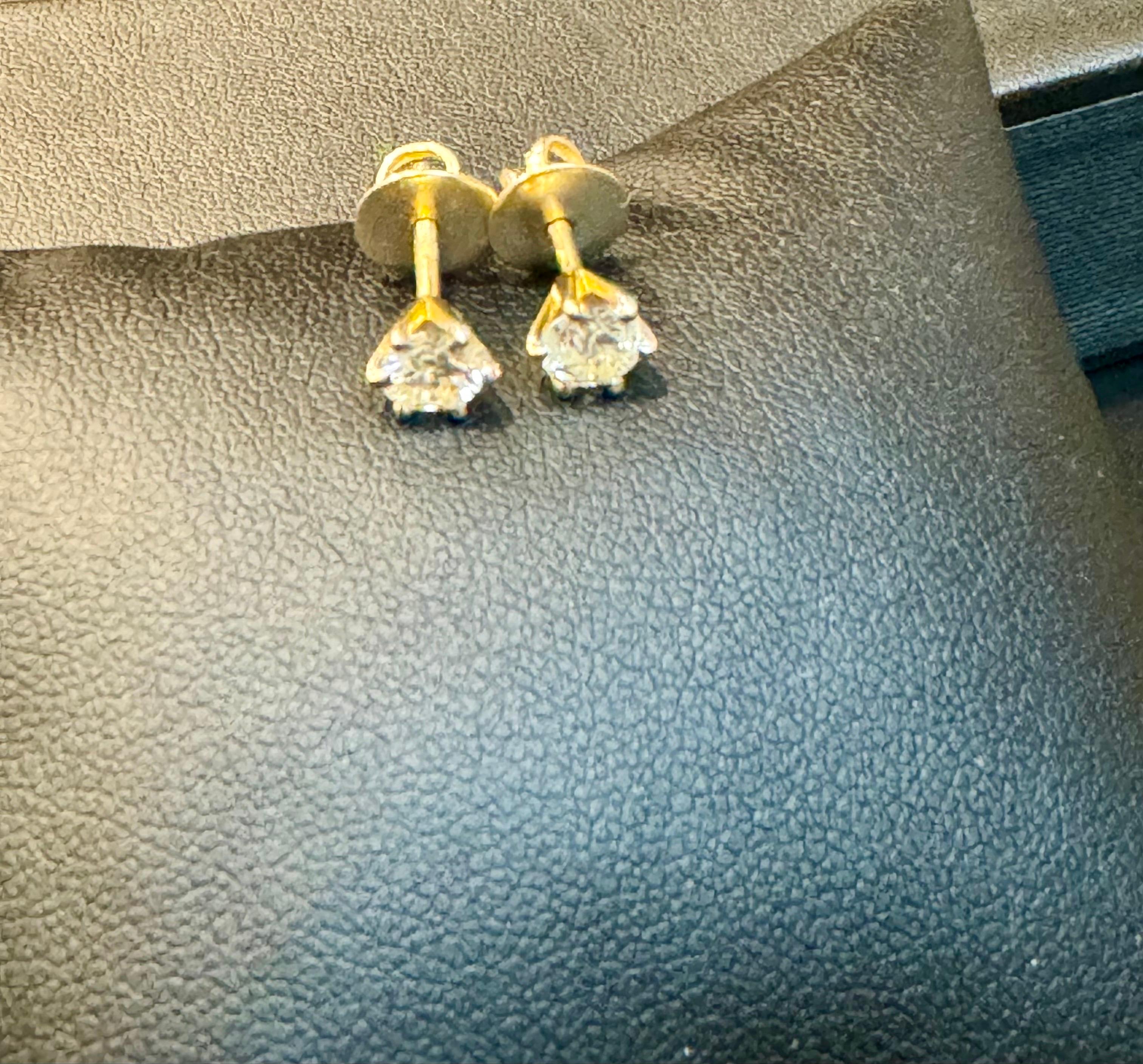 1.0 Carat Diamond Solitaire Stud Earrings 6 Prongs Screw Back 14 Kt Yellow Gold For Sale 3