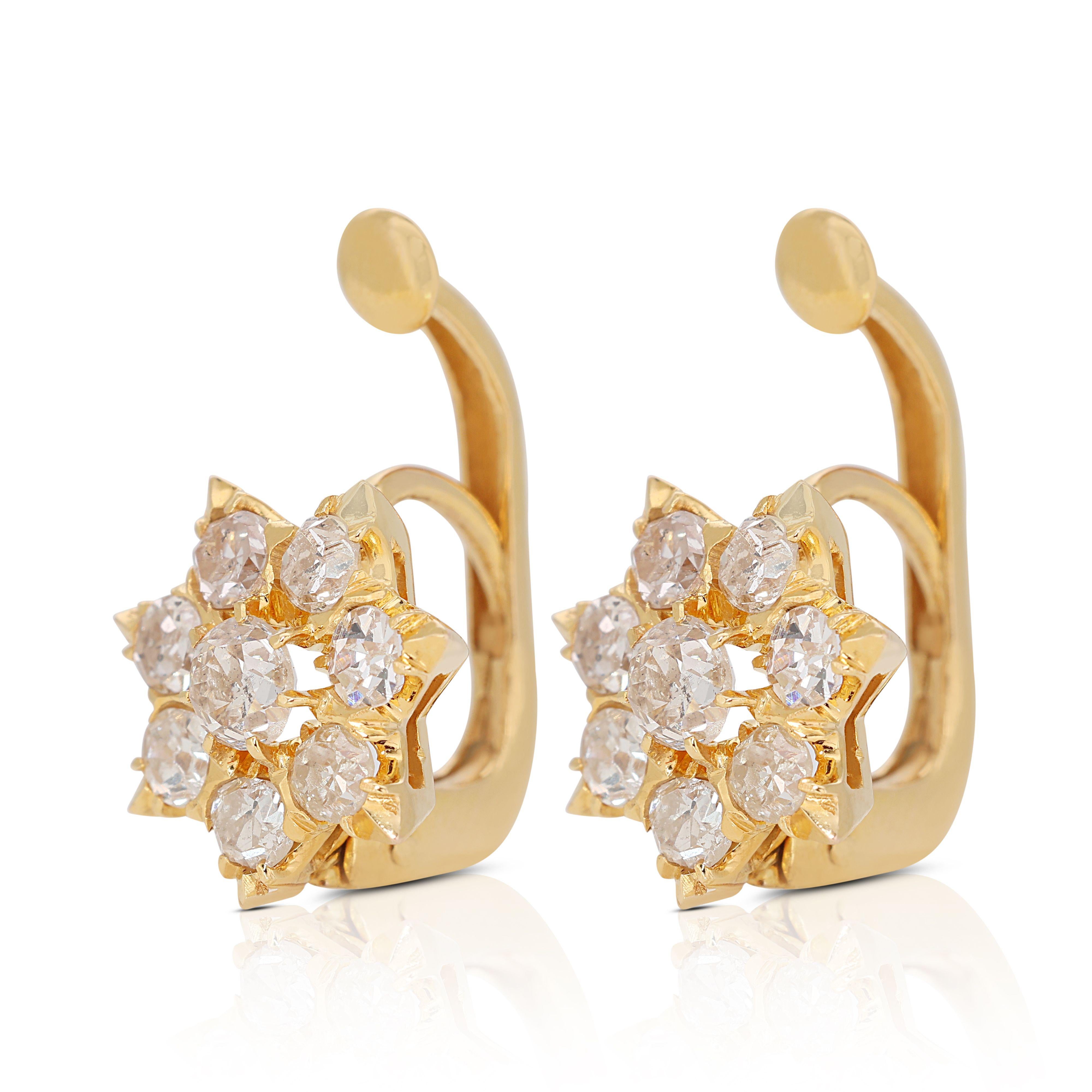 Women's 1.0 Carat Diamonds Waltz in Radiant 20K Gold For Sale