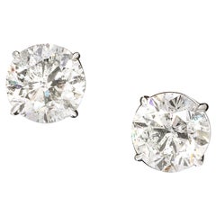 Boucles d'oreilles en diamant rond de 10 carats chacune