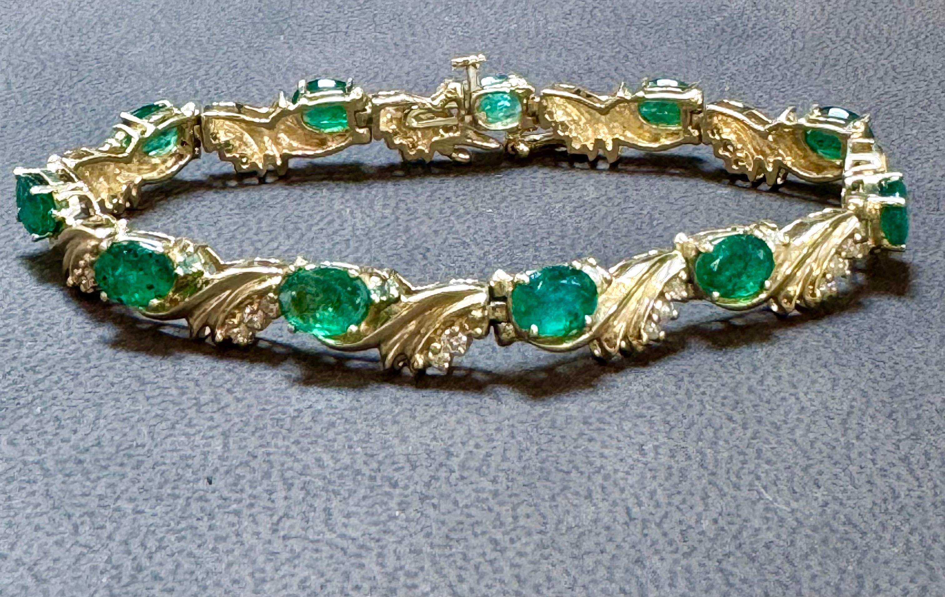 10 Carat Emerald 1.3 Carat Diamond Affordable Tennis Bracelet 14 K Yellow  Gold For Sale 7