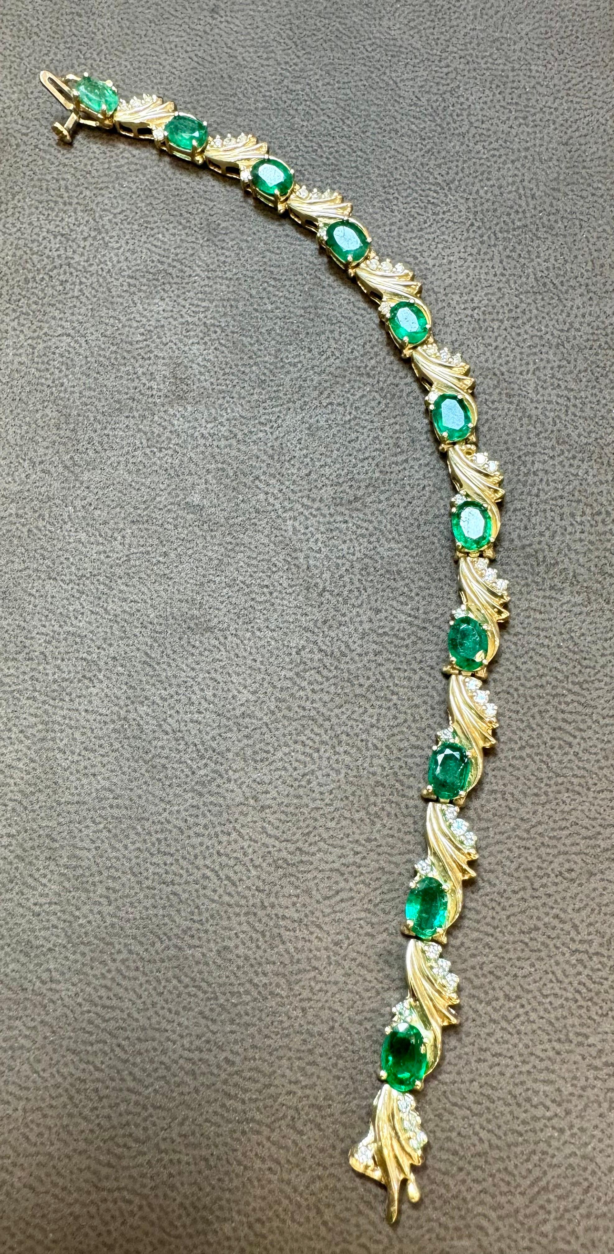 10 Carat Emerald 1.3 Carat Diamond Affordable Tennis Bracelet 14 K Yellow  Gold For Sale 2