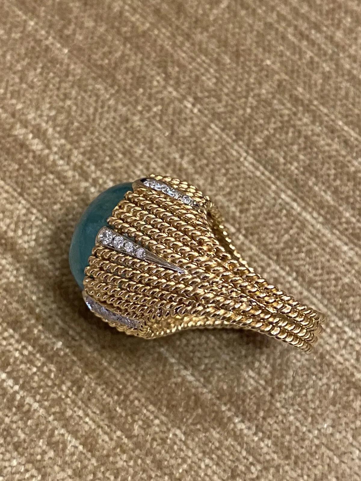 10 carat Emerald Cabochon and Diamond High Dome Cocktail Ring In Excellent Condition For Sale In La Jolla, CA