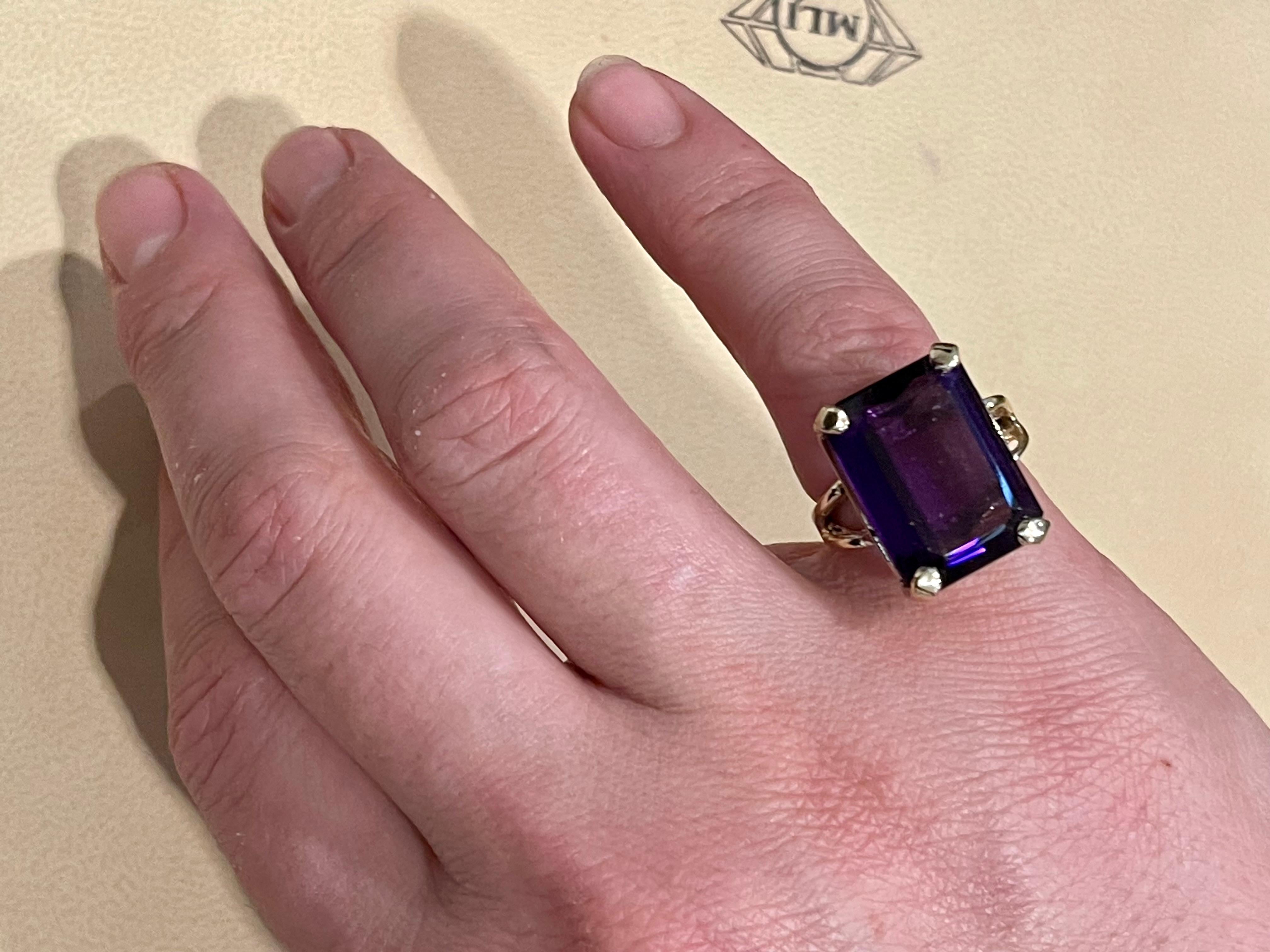 13 Carat Emerald Cut Amethyst Cocktail Ring in 14 Karat Yellow Gold For Sale 11
