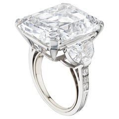 10 Carat Emerald-cut Statement / F color VVS 14K White Gold Diamond Ring
