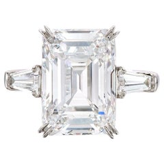 10 Carat Emerald-cut Statement / J color VS 14K White Gold