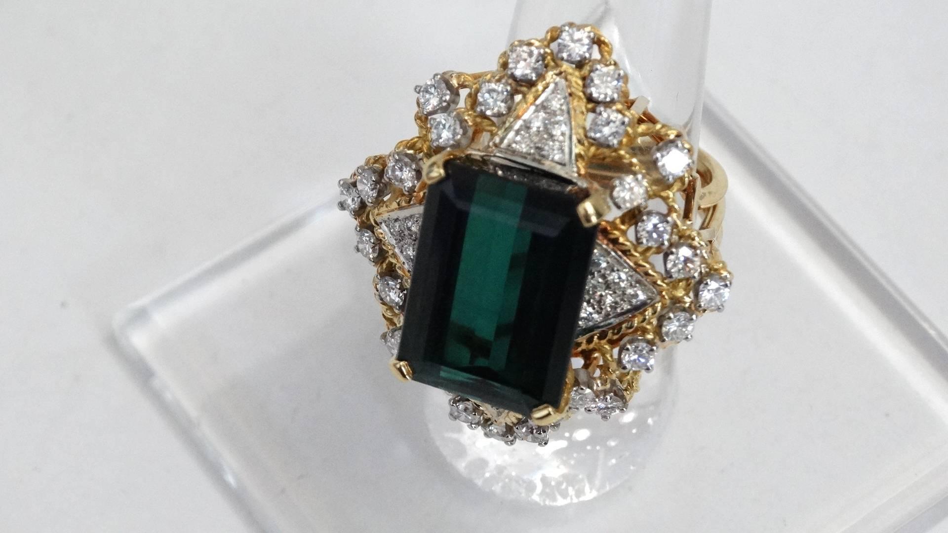 10 Carat Green Tourmaline Diamond Cocktail Ring  For Sale 1