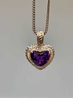 Collier pendentif en or blanc 18 carats avec améthyste en forme de cœur de 10 carats et diamants de 1 carat