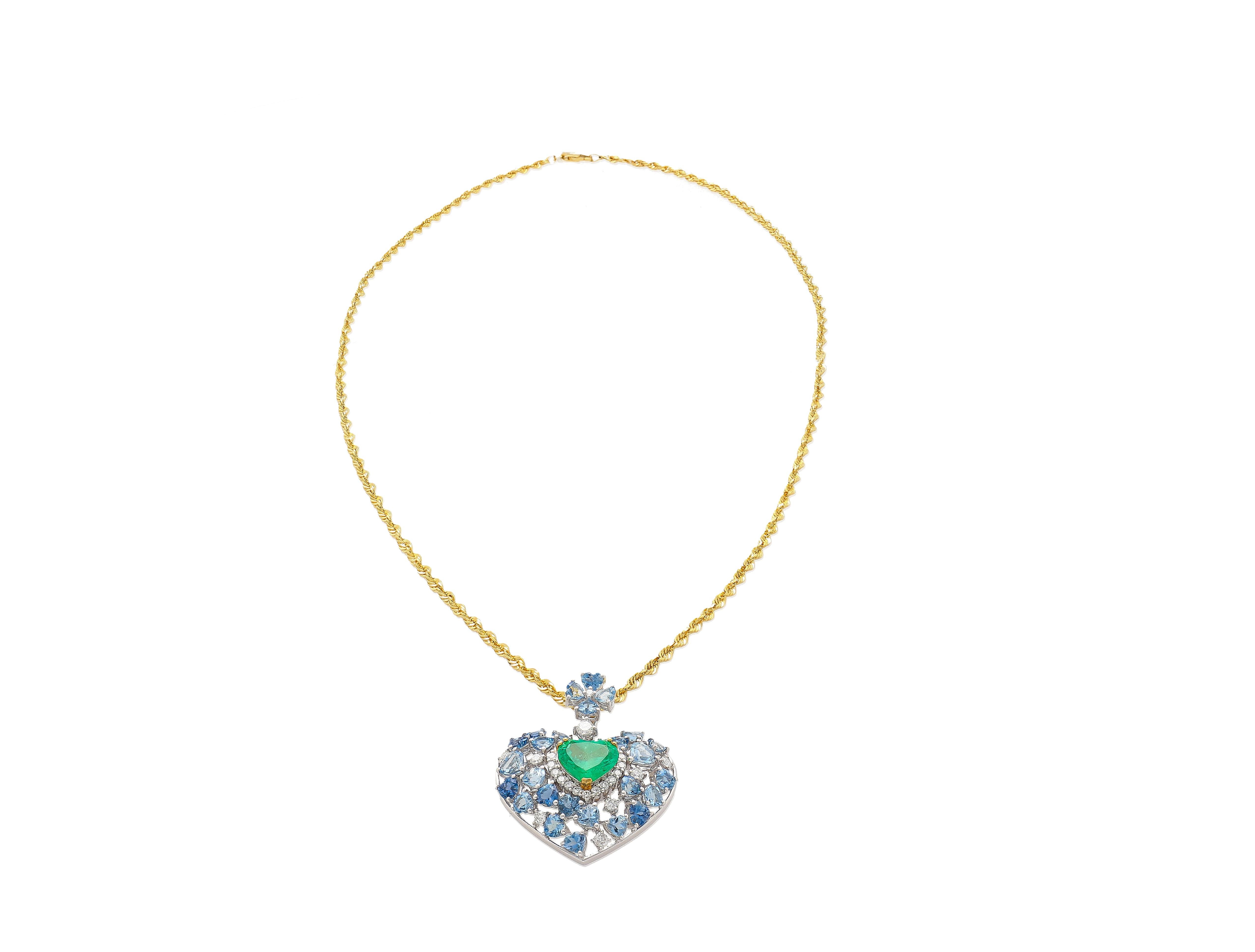 10 Carat Heart-Shape Colombian Emerald, Aquamarine, and Diamond 18K Necklace For Sale 6
