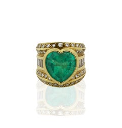 10 Carat Heart Shape Emerald Yellow Gold and Diamond Ring