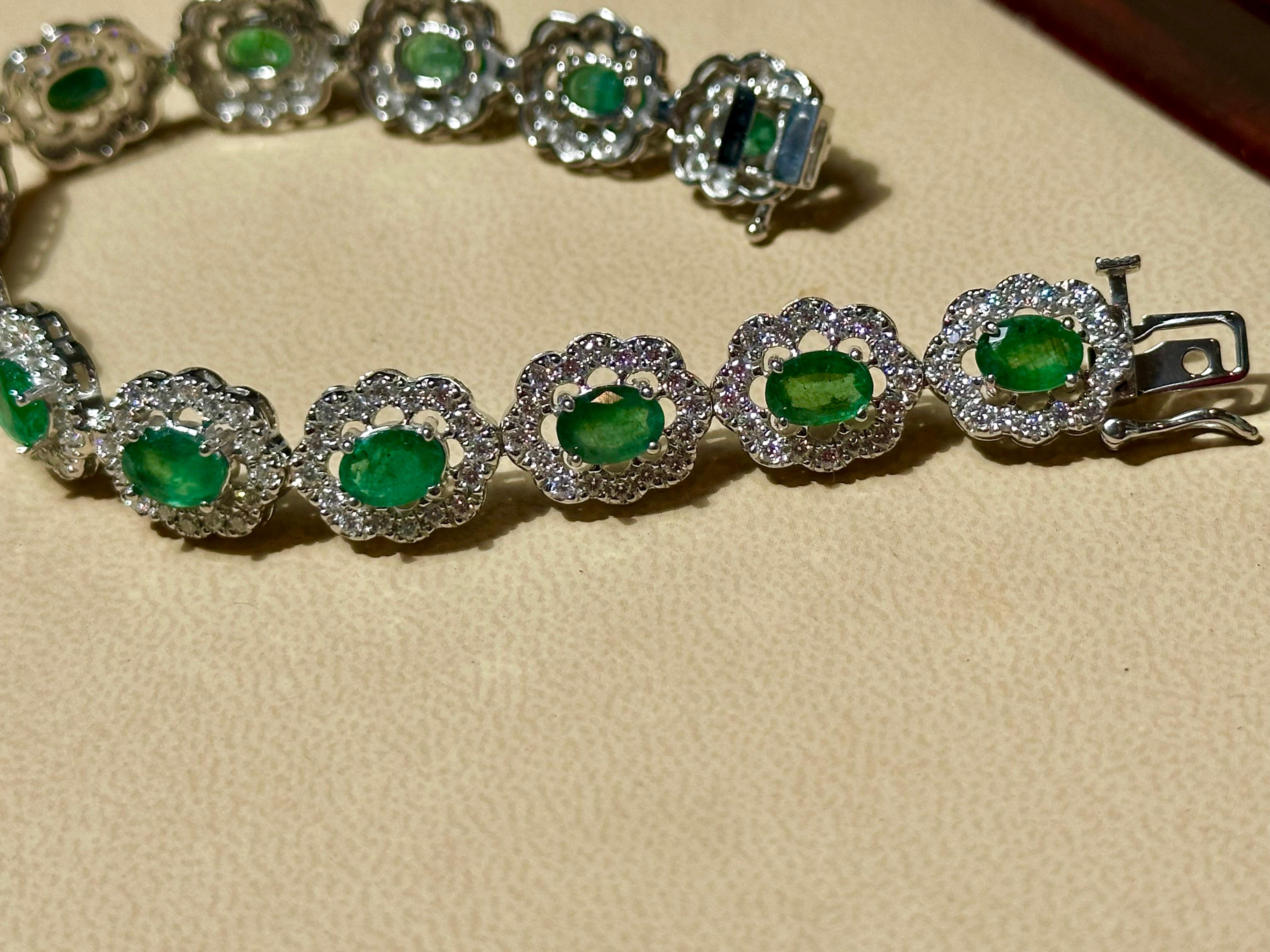 Women's 10 Carat Natural Brazilian Emerald & Diamond Tennis Bracelet 14 Karat Gold For Sale