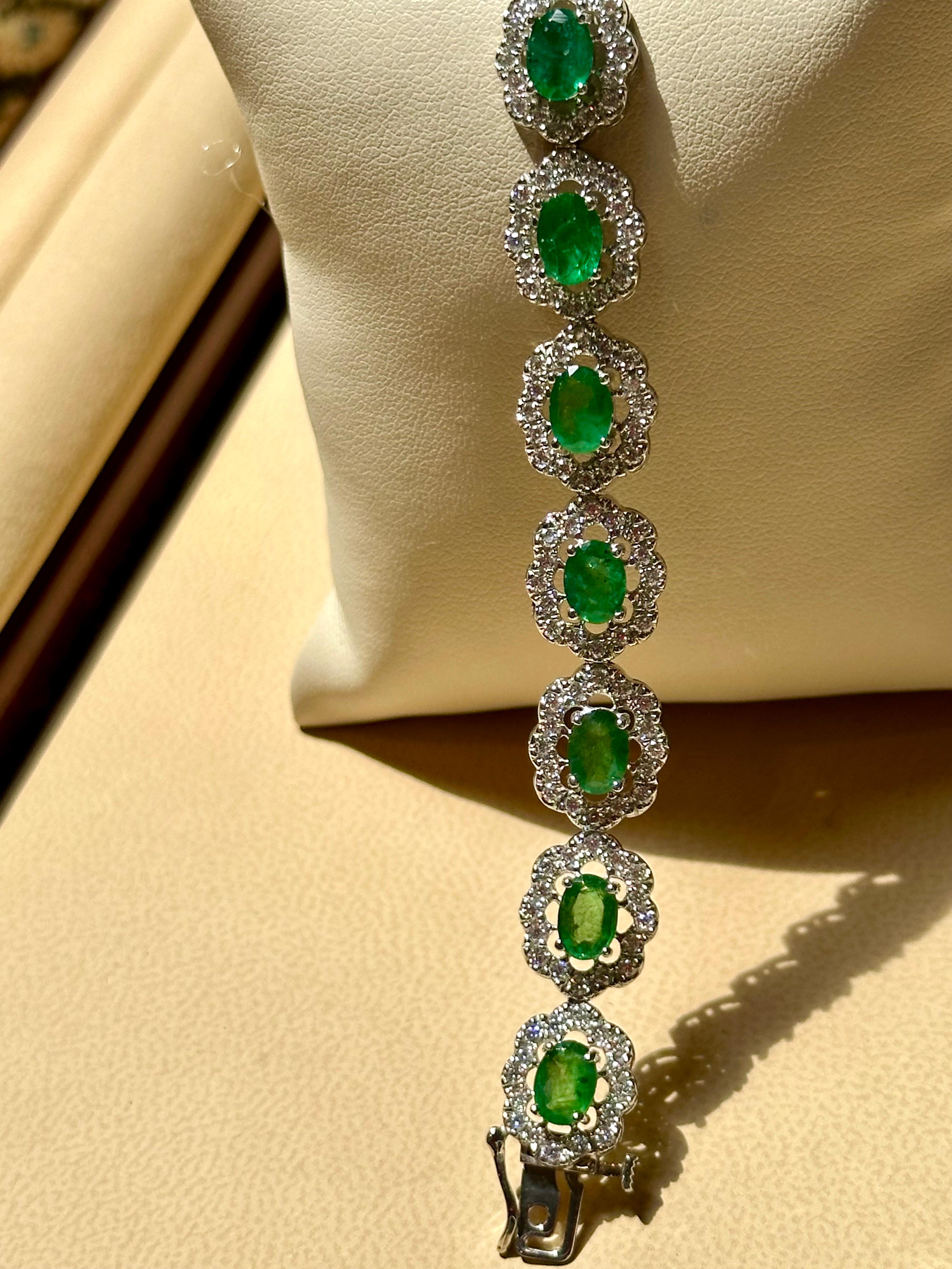 10 Carat Natural Brazilian Emerald & Diamond Tennis Bracelet 14 Karat Gold For Sale 2