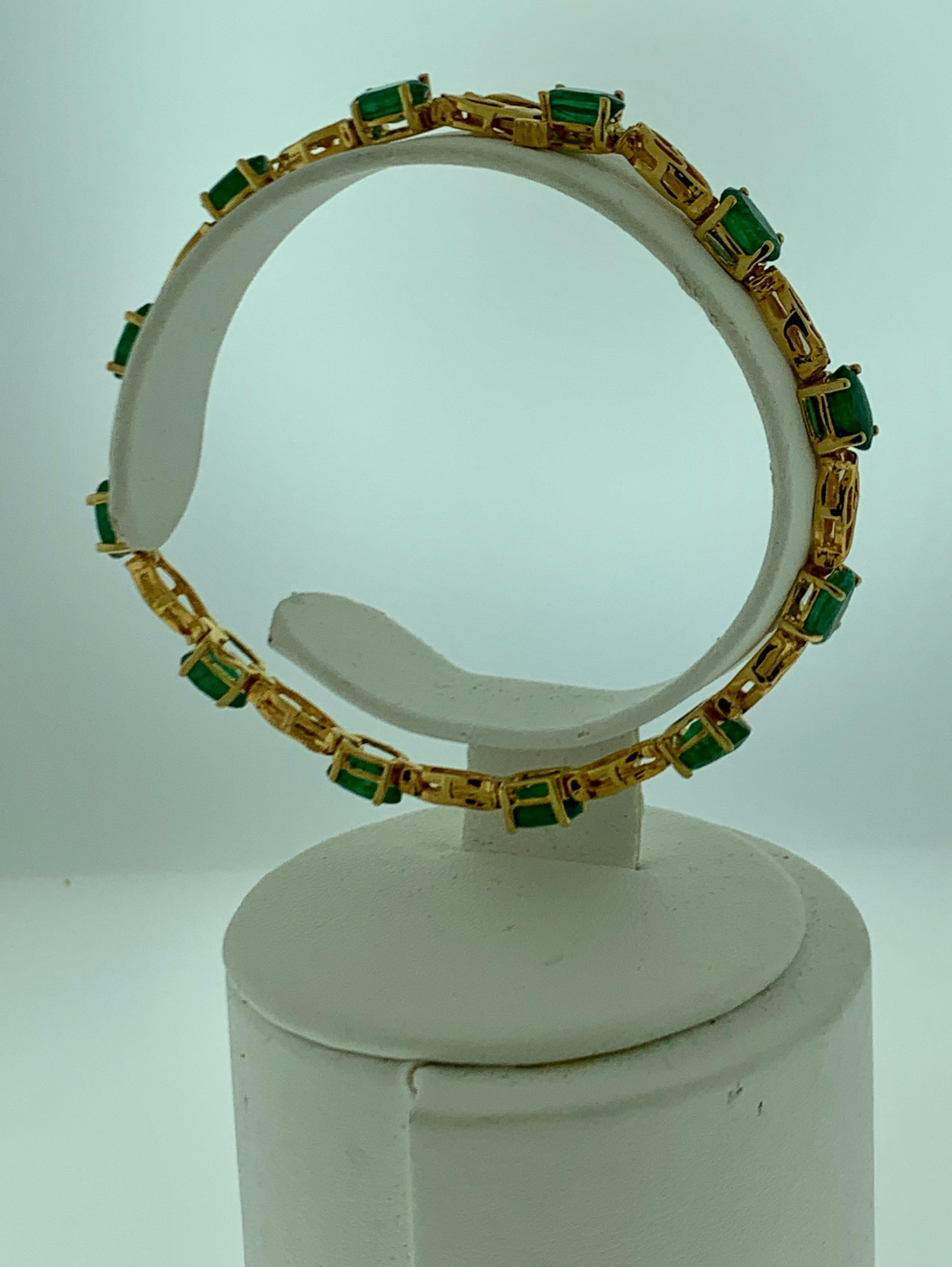 10 Carat Natural Emerald Tennis Bracelet 14 Karat Yellow Gold 7
