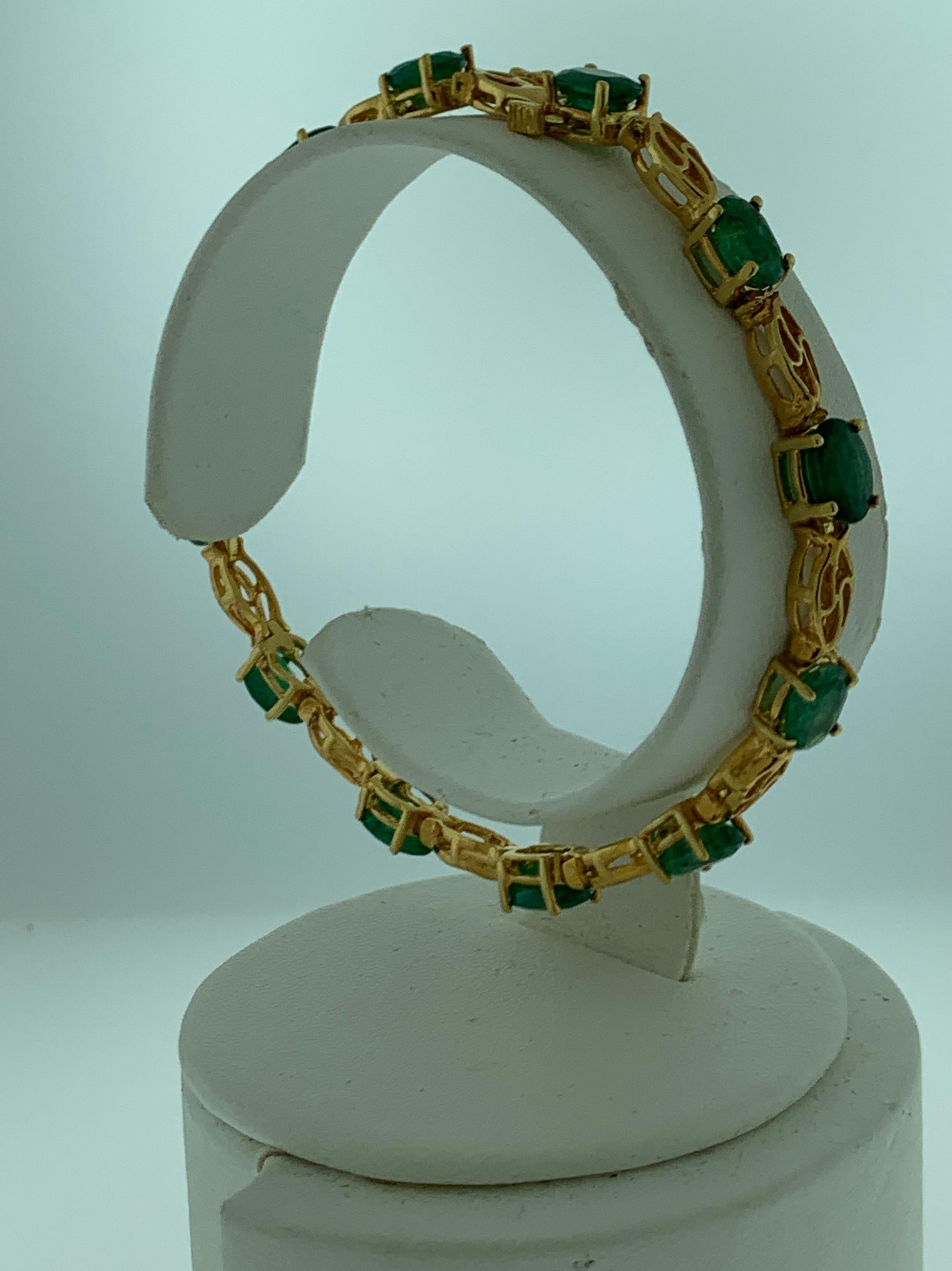 10 Carat Natural Emerald Tennis Bracelet 14 Karat Yellow Gold 8