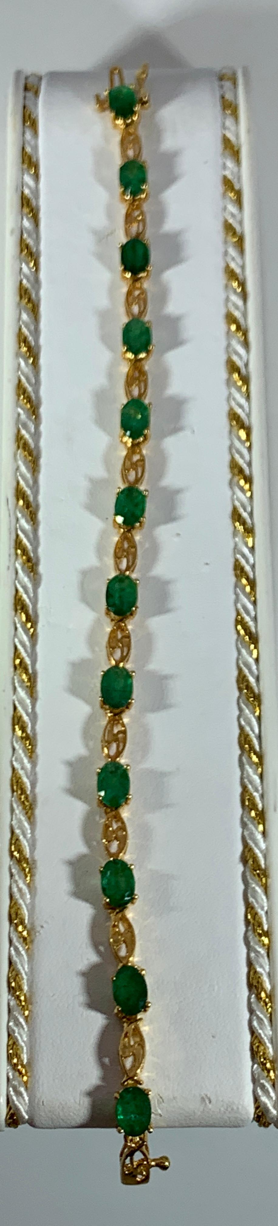 10 Carat Natural Emerald Tennis Bracelet 14 Karat Yellow Gold 4