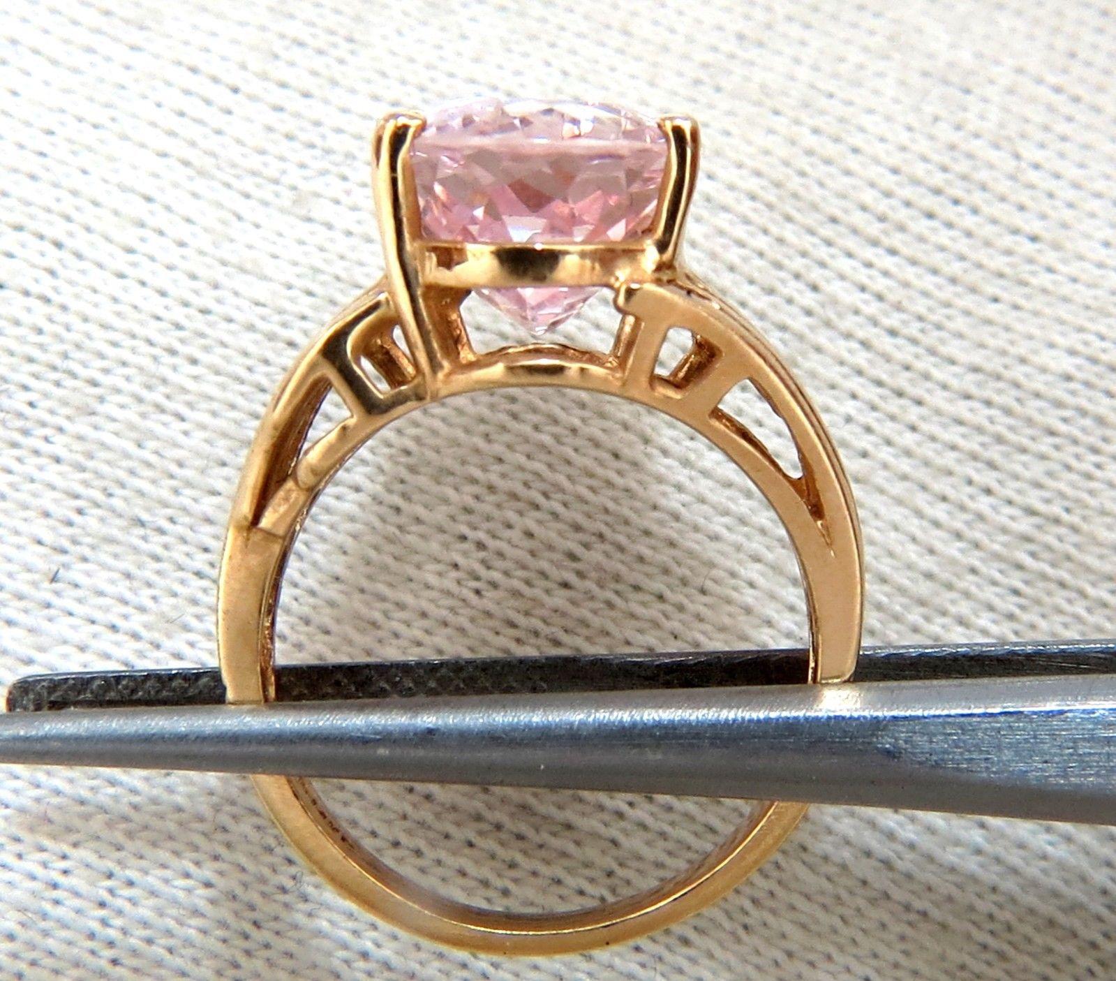 10 Carat Natural Pink Morganite Solitaire Ring 14 Karat In New Condition In New York, NY