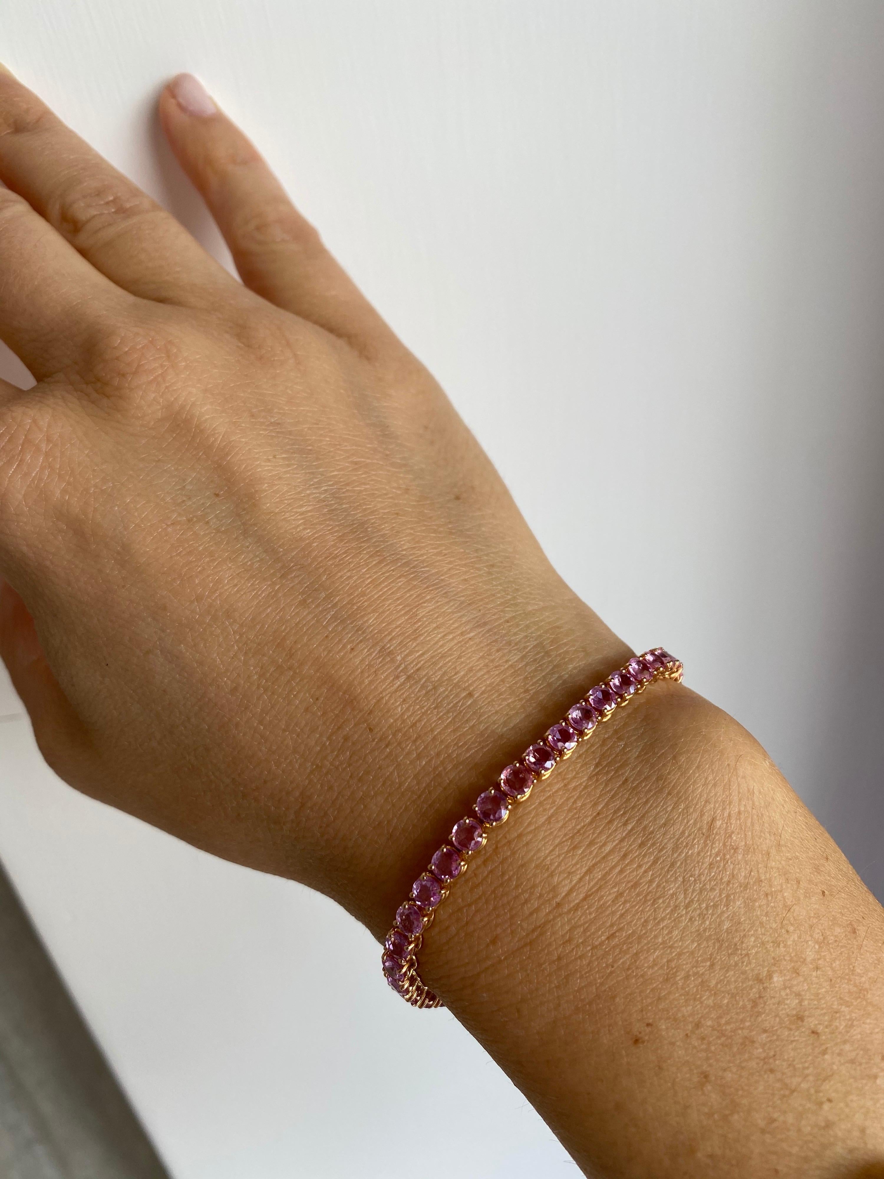 Bracelet tennis en or rose et saphir rose naturel de 10 carats en vente 11