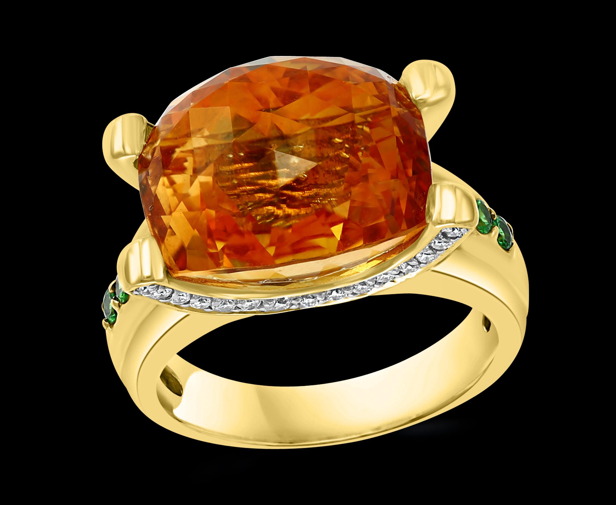 Approximately 10 Carat Oval Citrine Tsavorite And Diamond Ring In 18 Kt Yellow Gold , Estate
This is a ring which has a approximately 10 carat of high quality Citrine which has a special cut and checkerboard , the main stone is surrounded by