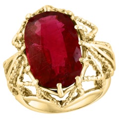 10 Carat Oval Cut Natural Pink Tourmaline 14 Karat Yellow Gold Ring