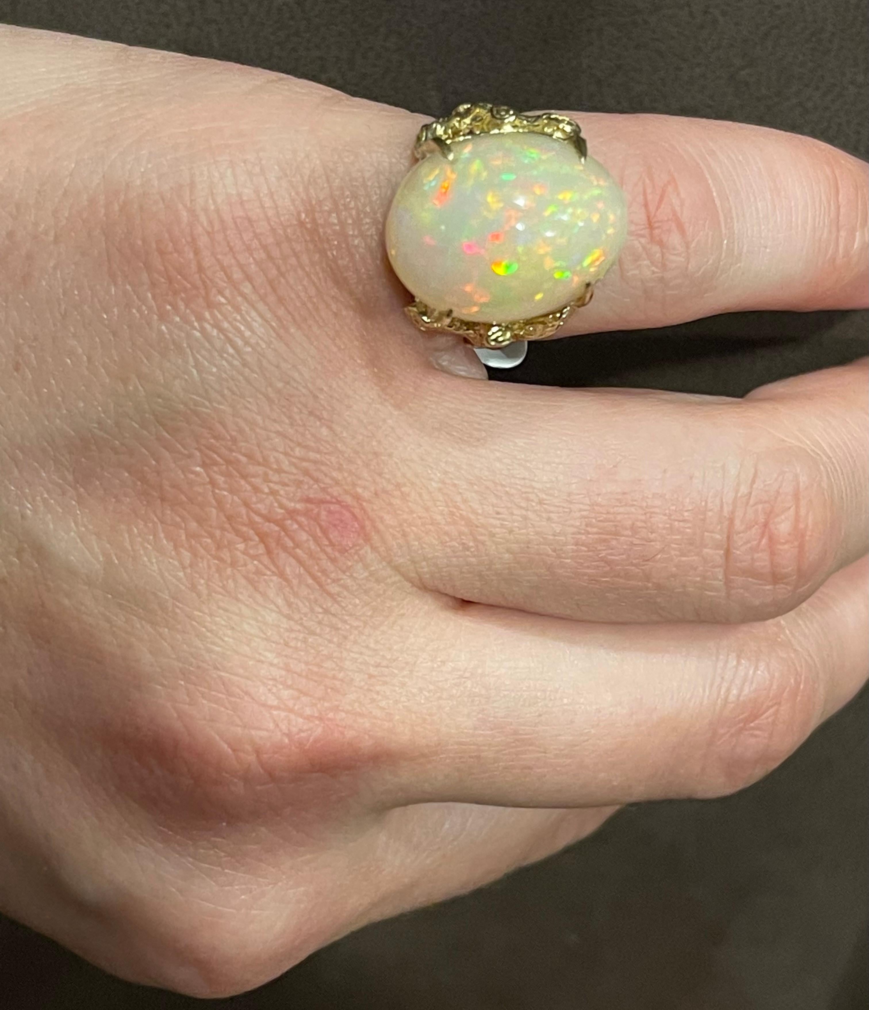 10 Carat Oval Shape Ethiopian Opal Cocktail Ring 14 Karat Yellow Gold For Sale 10