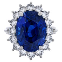 10 Carat Oval Statement Royal Blue Sapphire 14K Gold Unparalleled Brilliance