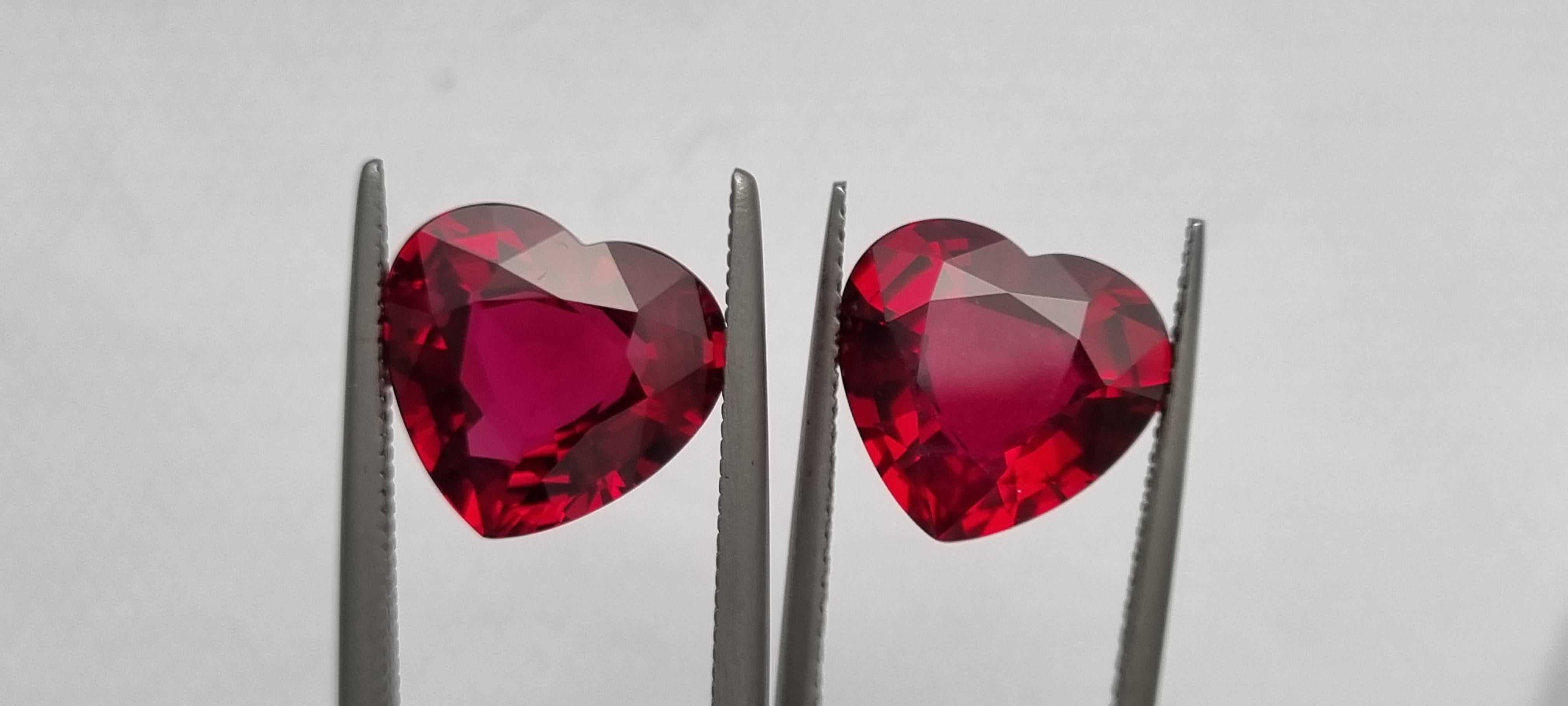Women's or Men's 10 carat Pair of Heartshape Pigeons Blood Rubies For Sale