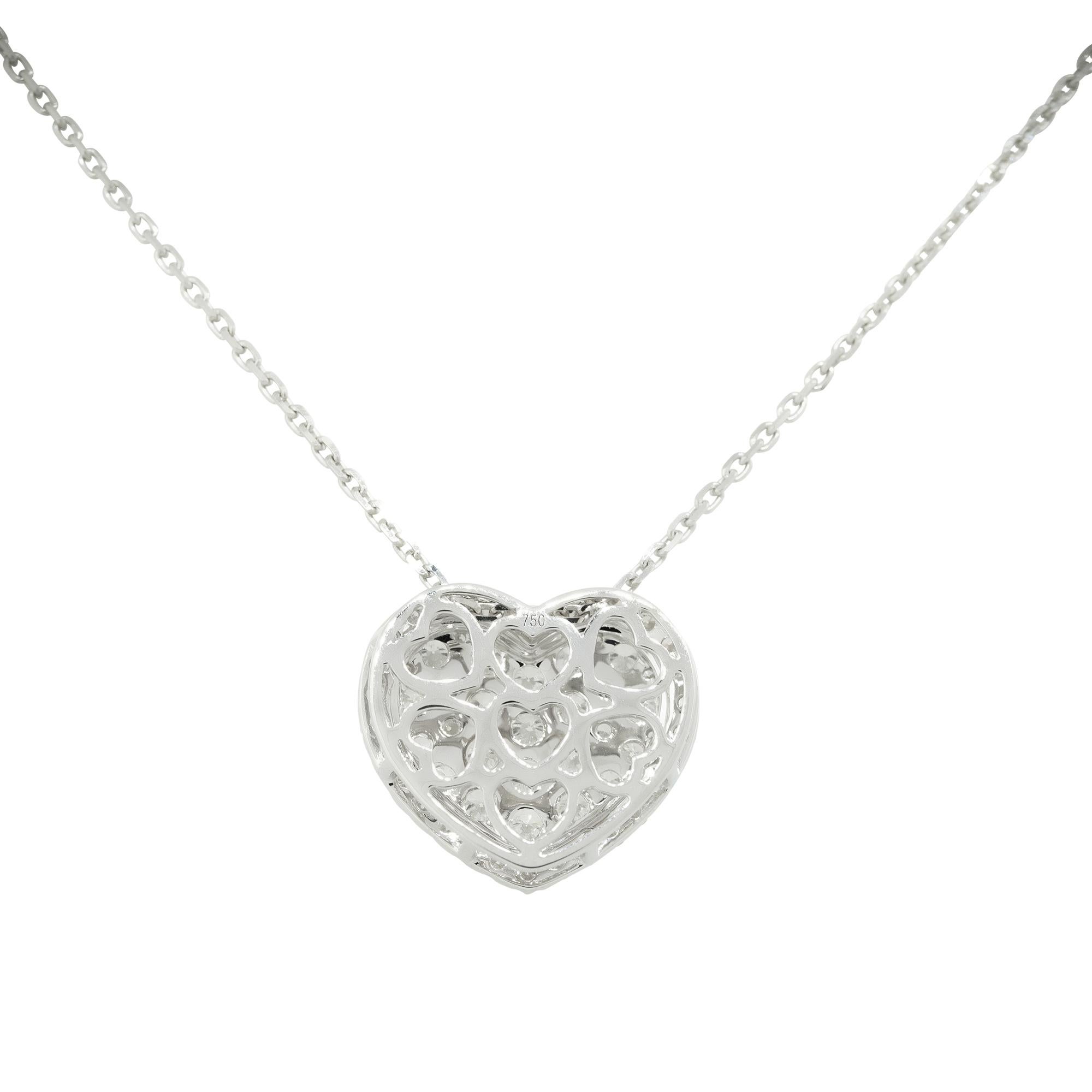 Round Cut 1.0 Carat Pave Diamond Heart Necklace 18 Karat in Stock For Sale