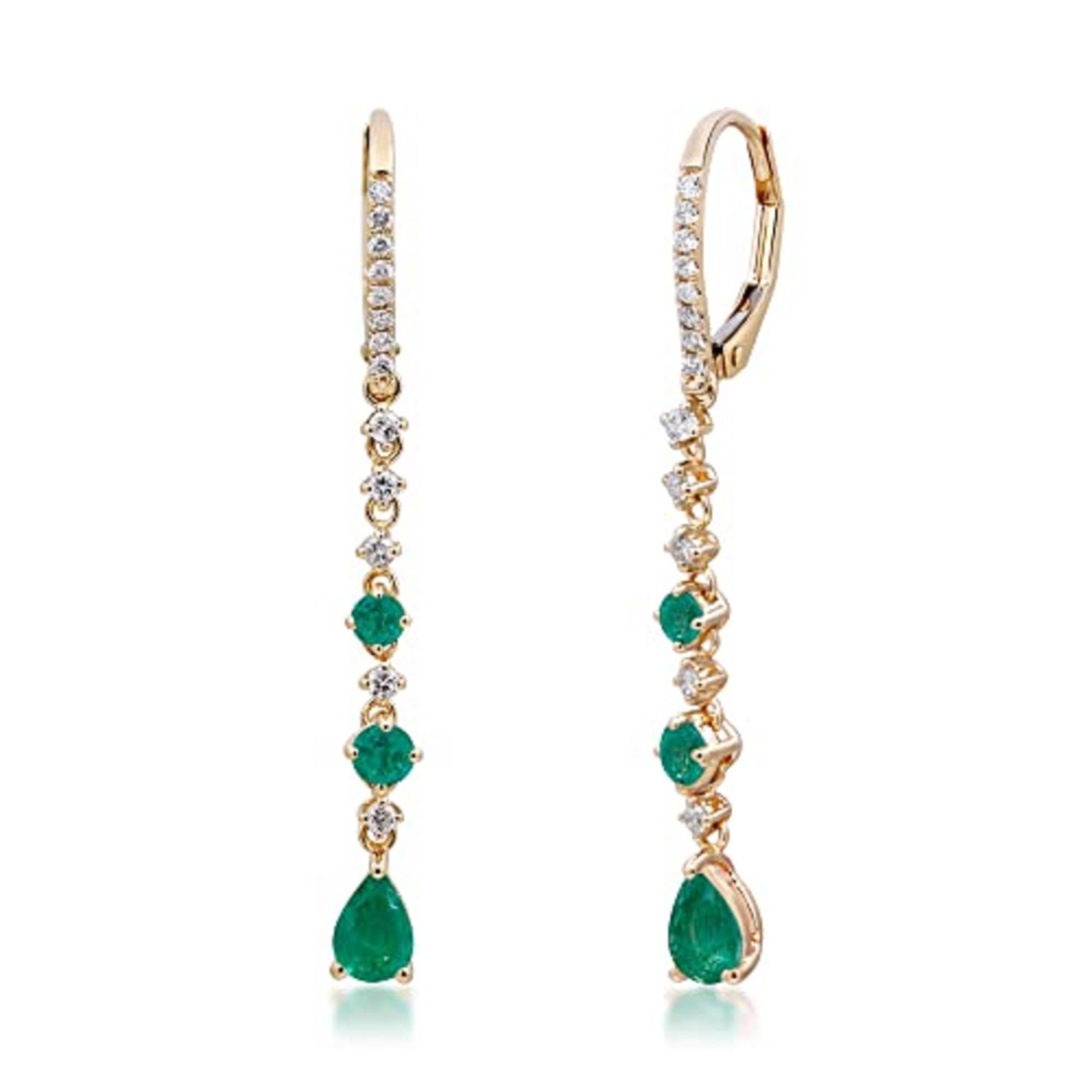 Art Deco 1.0 carat Pear, Round-Cut Emerald With Diamond Accents 14K Yellow Gold Earring. For Sale