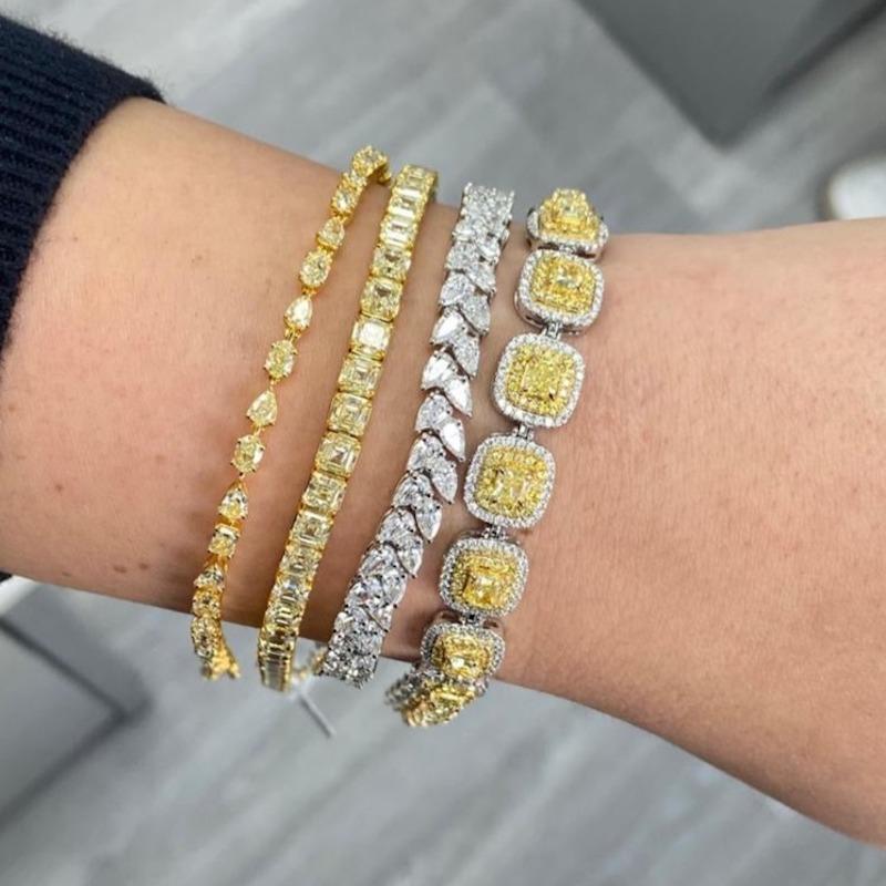 10 Karat Weißes Diamantarmband in Birnenform im Zustand „Neu“ im Angebot in New York, NY