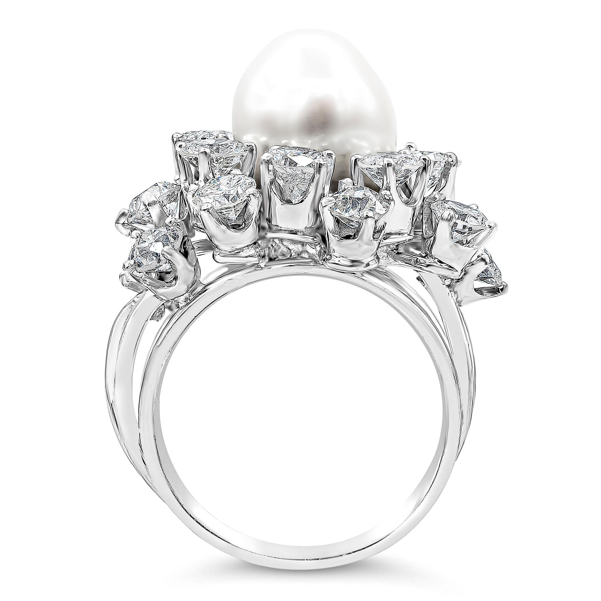 Contemporary 10 Carat Pearl Cocktail Ring with Brilliant Round Diamonds in Platinum For Sale