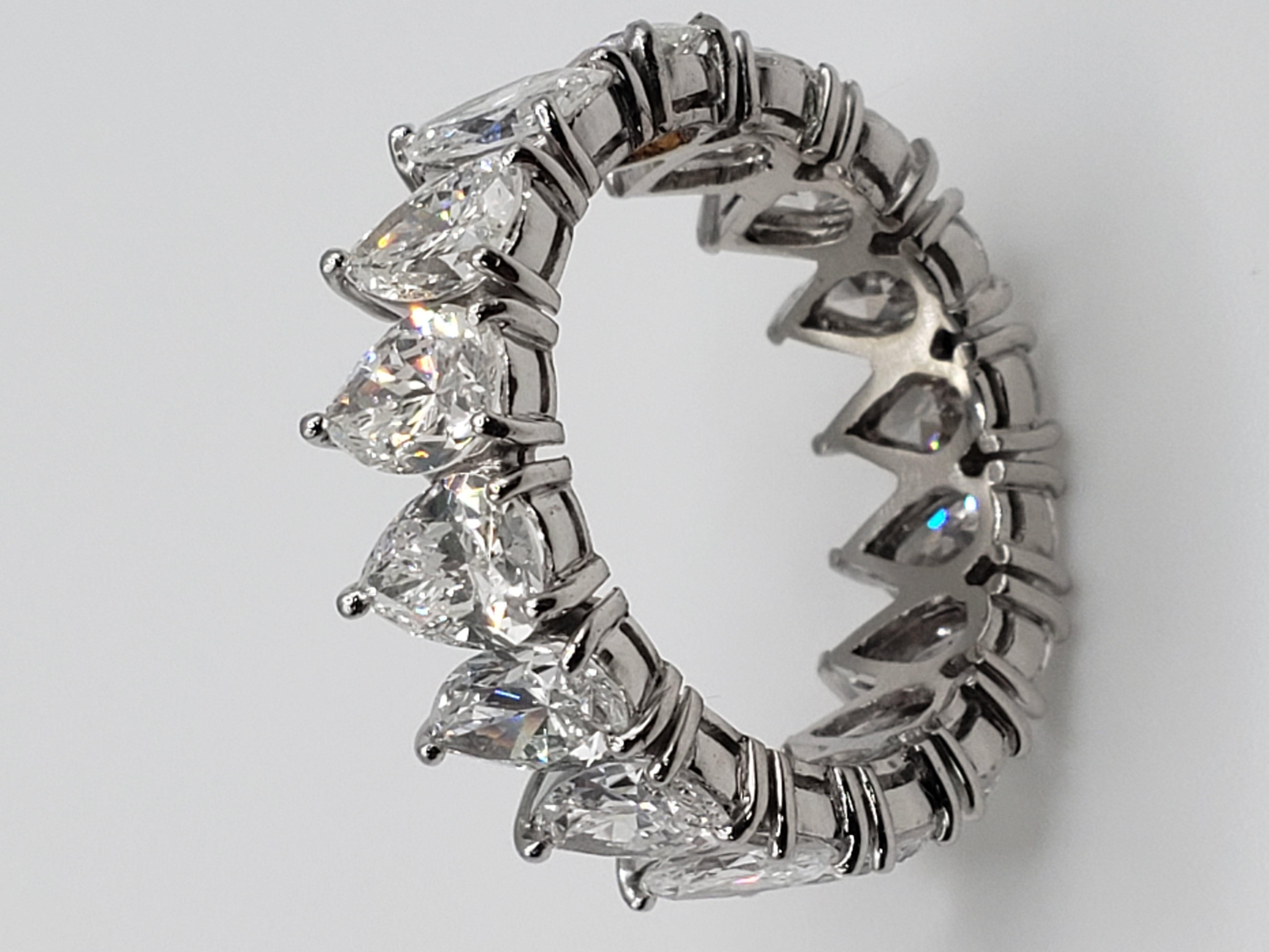 10 Karat Platin Natürlicher Diamant Full Eternity-Ring  (Tropfenschliff) im Angebot