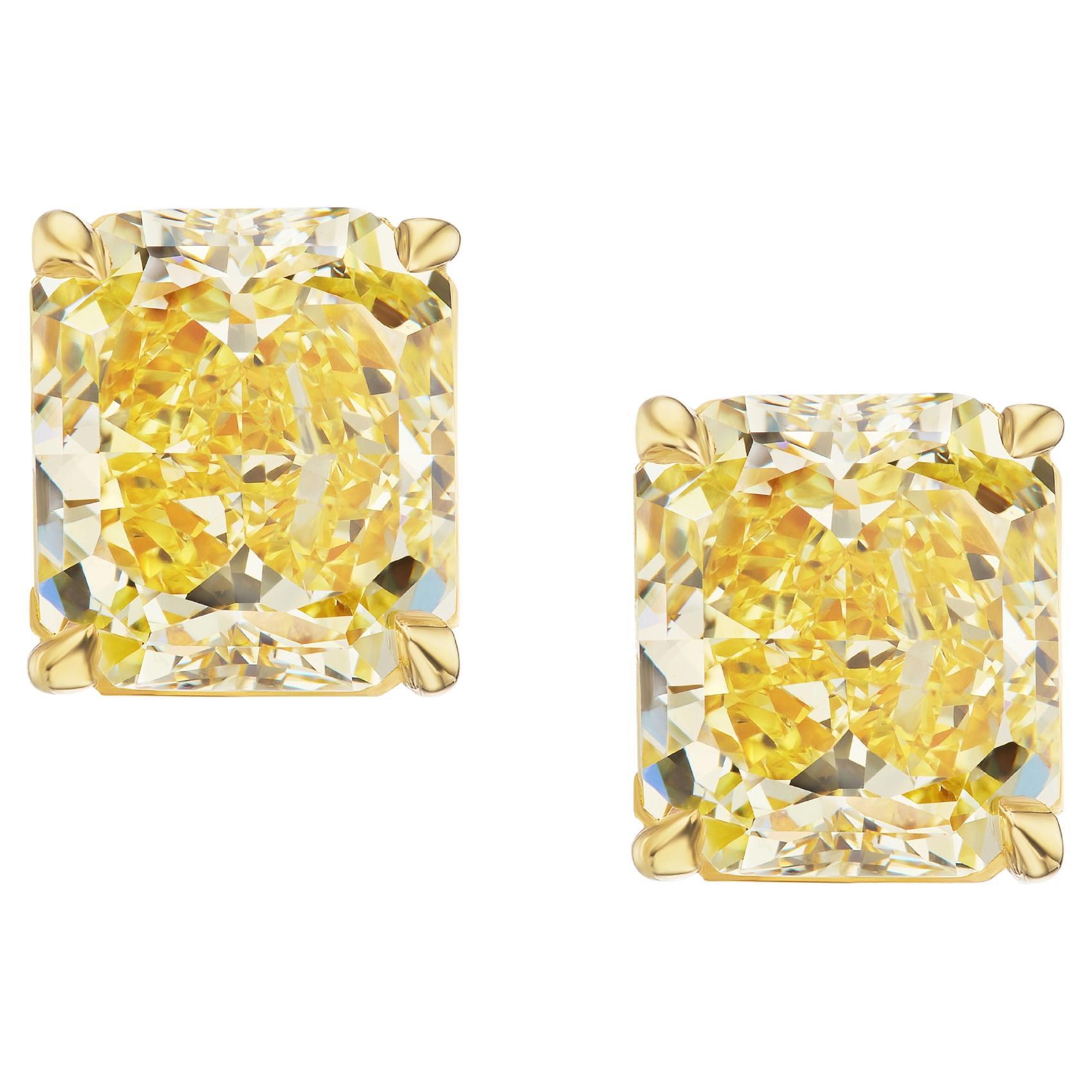 10 Carat Radiant Brilliant Diamond earring Fancy Yellow 18K Gold For Sale