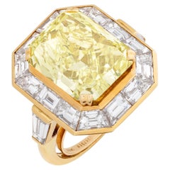 10 Carat Radiant Statement Fancy Yellow 14K Gold A Crown-Worthy Fancy Rarity