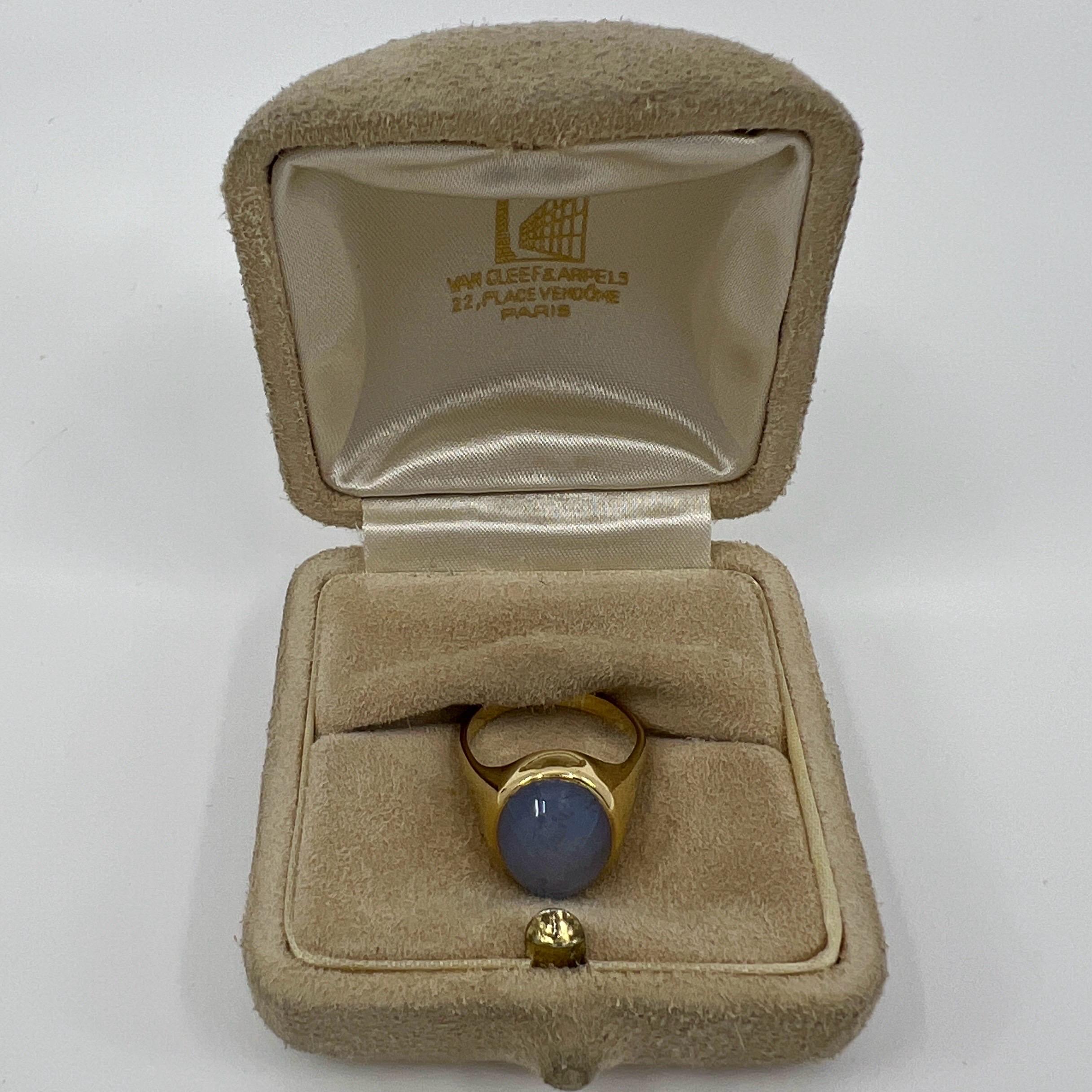 Very Rare Vintage Van Cleef & Arpels 10 Carat Blue Star Sapphire 18k Yellow Gold Oval Cabochon Dome Ring.

A stunning vintage (almost antique) ring by French fine jewellery house Van Cleef & Arpels. 
Very rare vintage VCA ring set with a large oval