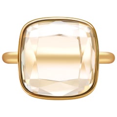 10 Carat Rock Crystal 14 Karat Yellow Gold Casual Ring