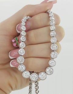 10 Carat Round Brilliant Cut Diamond Bezel Gold Necklace