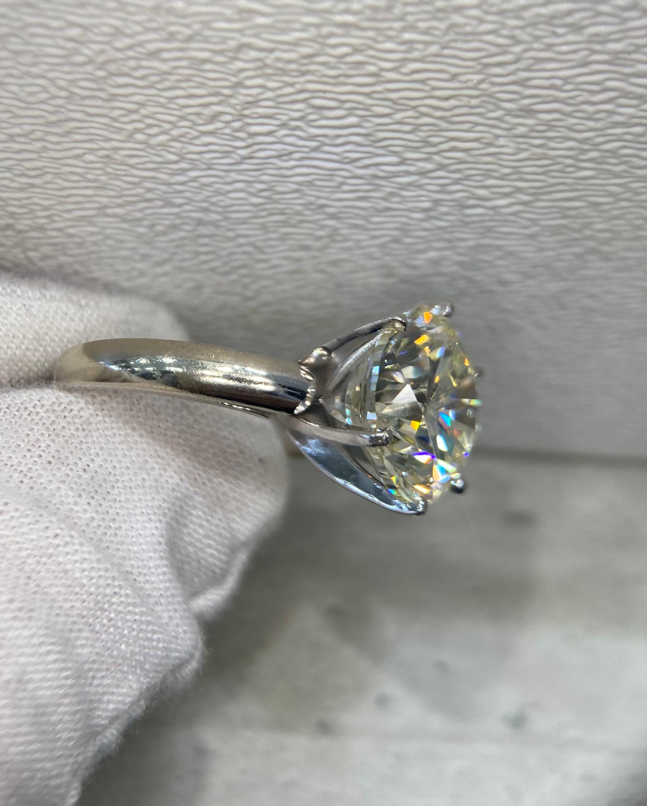 10 Karat Rundschliff-Diamant-Verlobungsring zertifiziert I VS2 im Angebot 8