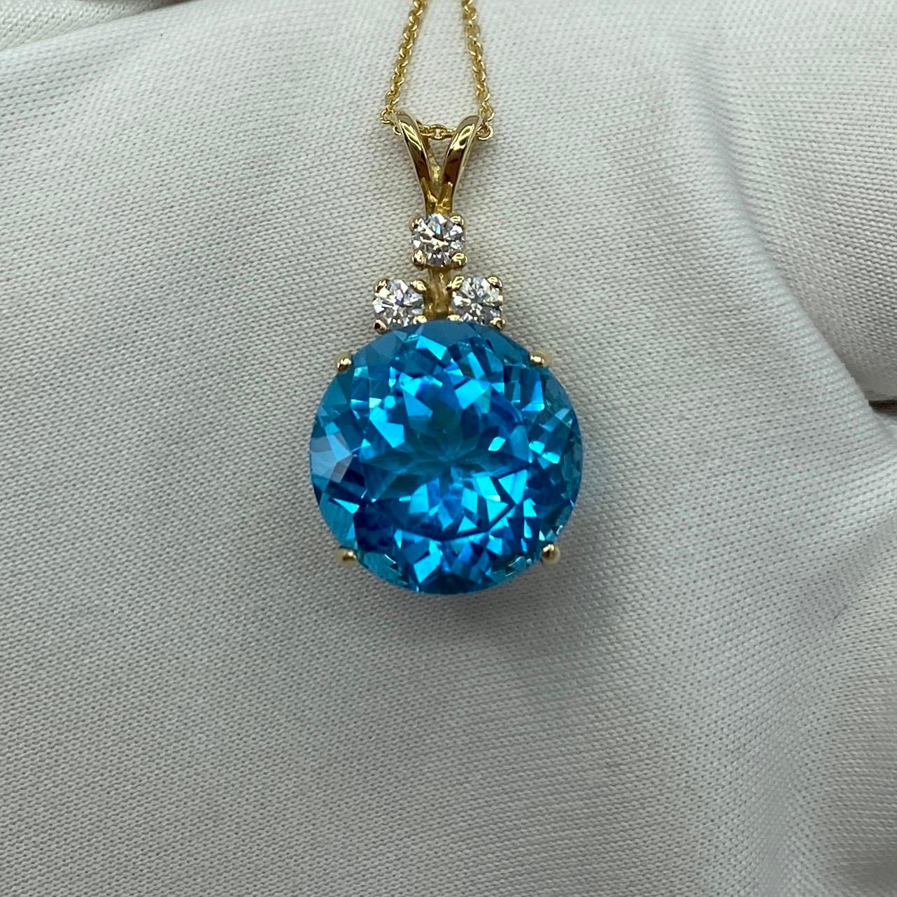 Swiss Blue Topaz & Diamond Yellow Gold Pendant Necklace.

Beautiful 10 carat natural Swiss blue topaz set in a fine 14k yellow gold pendant. Accented with x3 colourless diamonds 2.5mm.

Stunning 13mm blue topaz with a vivid Swiss blue colour and