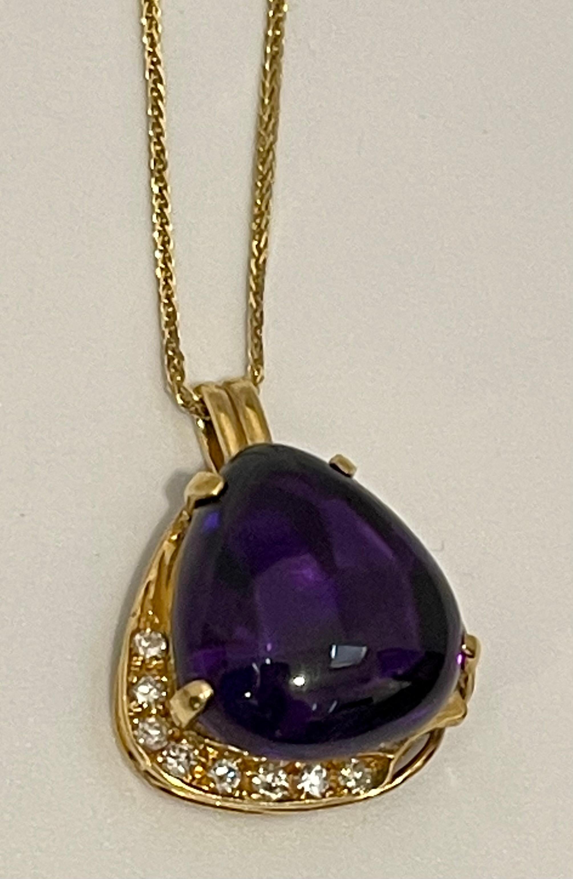 10 Carat Tear Drop Amethyst and Diamonds Pendent Necklace 18 Karat Yellow Gold For Sale 2