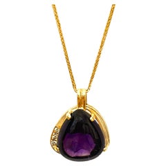 Vintage 10 Carat Tear Drop Amethyst and Diamonds Pendent Necklace 18 Karat Yellow Gold