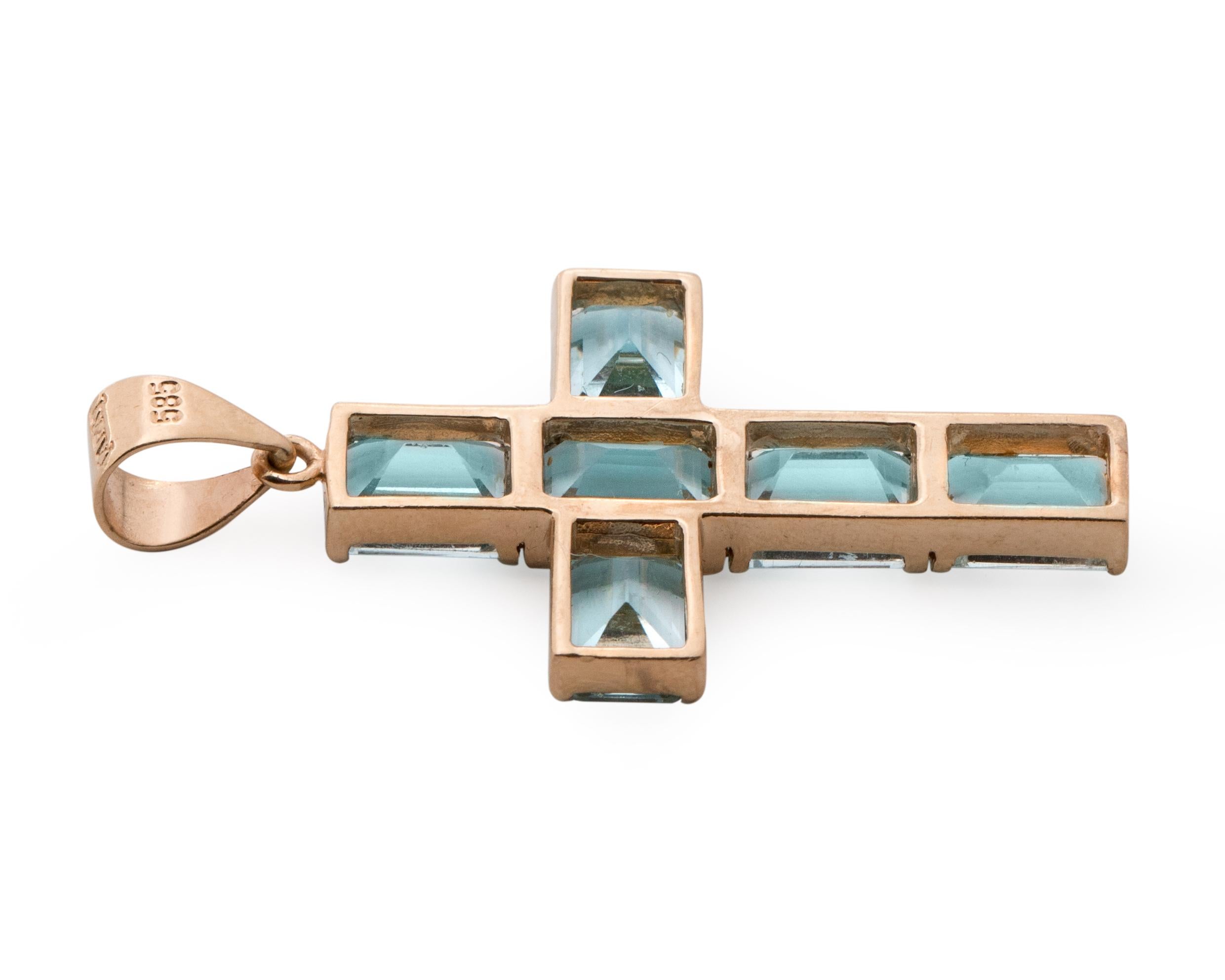 10 Karat insgesamt Aquamarin und 14 Karat Gold Kreuz-Anhänger im Zustand „Hervorragend“ in Hicksville, NY