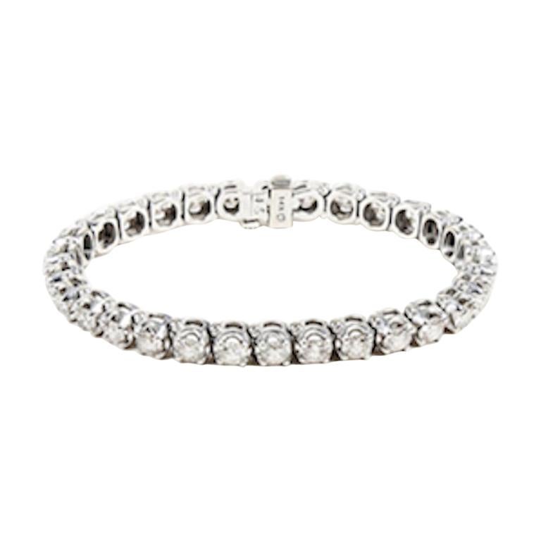 Bracelet tennis en or blanc et diamants blancs de 10 carats en vente