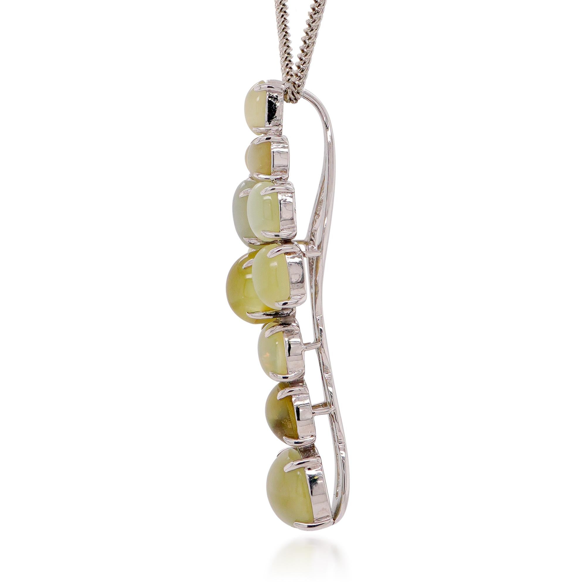 Taille ovale 10 Carats Cats Eye Lucky Pendant 18K en vente