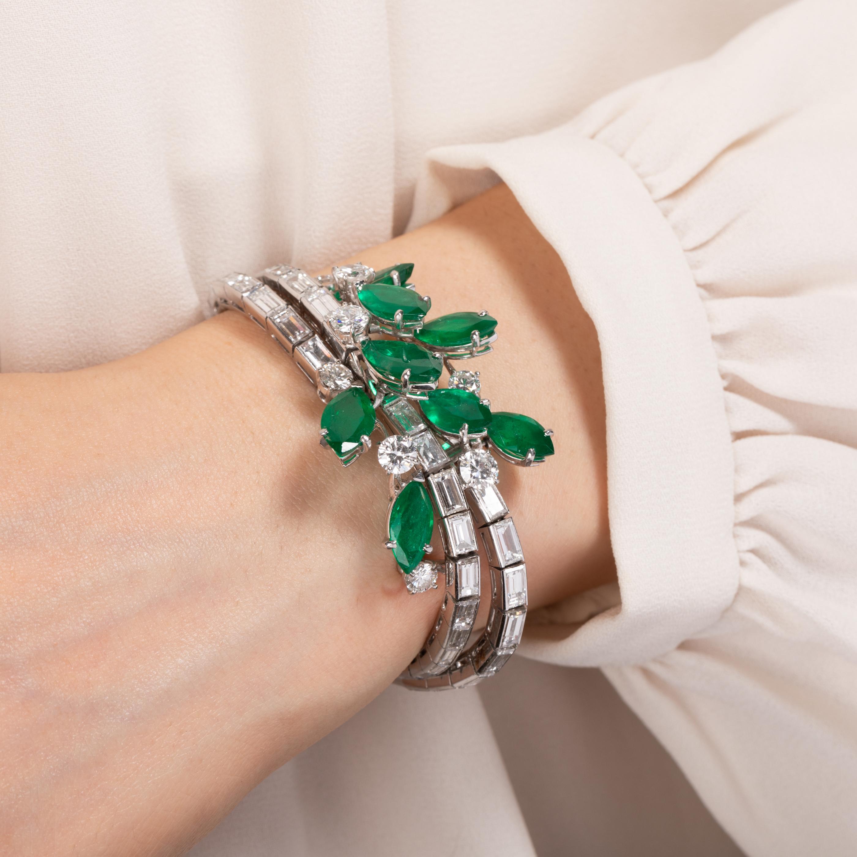 Emerald Cut 10 Carats Diamonds and 10 Carats Emeralds French Vintage Bracelet For Sale